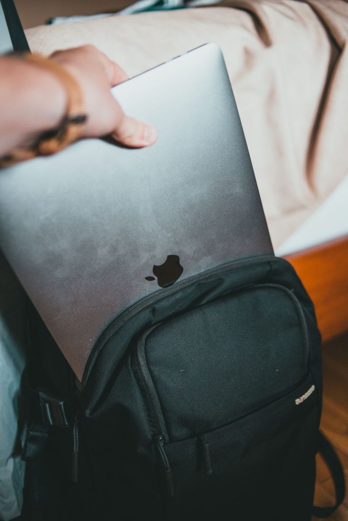 Balo laptop vải Oxford chống nước in logo công ty
